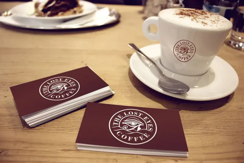 The Lost Cafe fincan ve kartvizit marka uygulaması